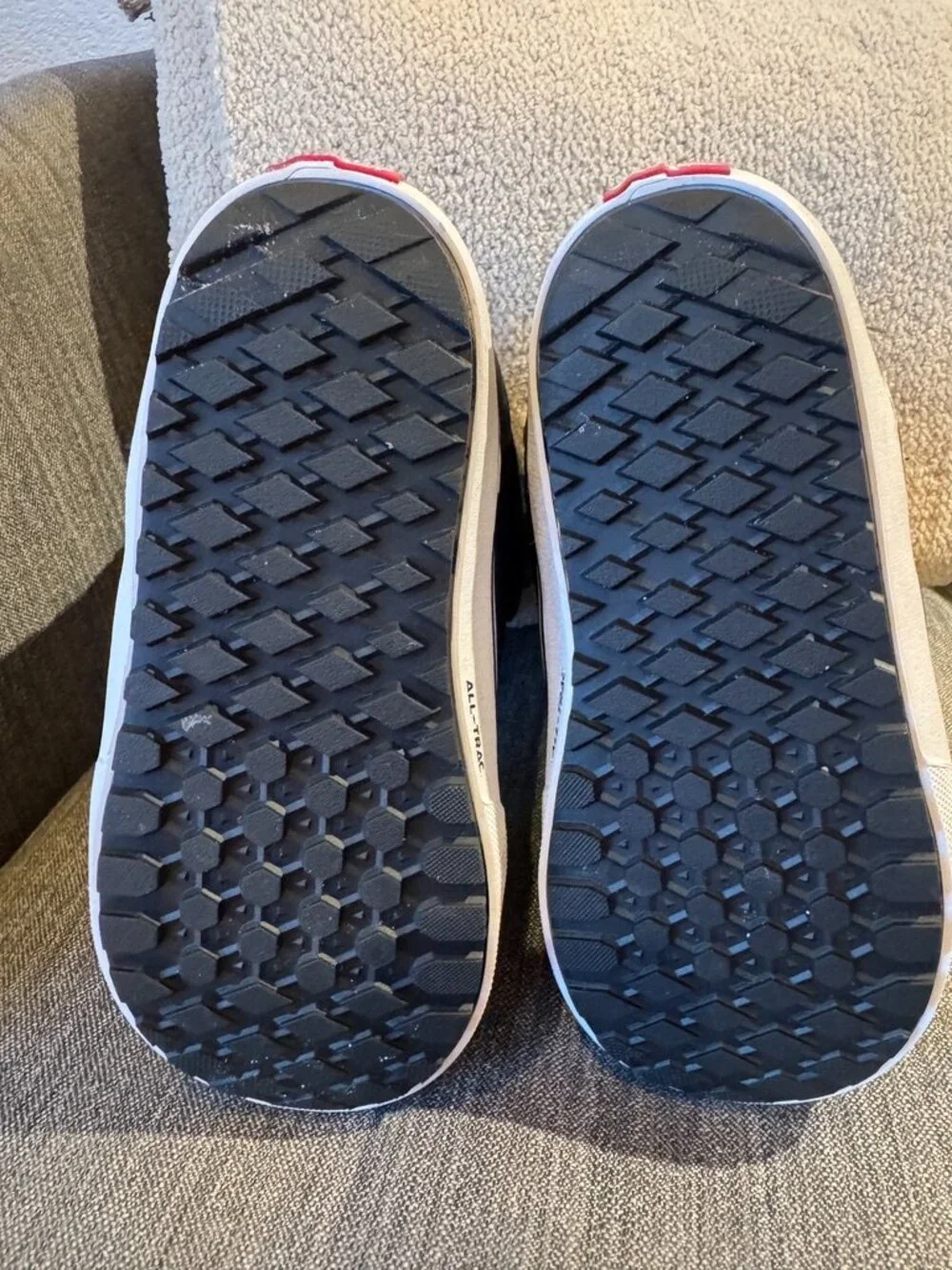 Vans Juvie Kids Snowboard Boots Sz 3 Black BOA
